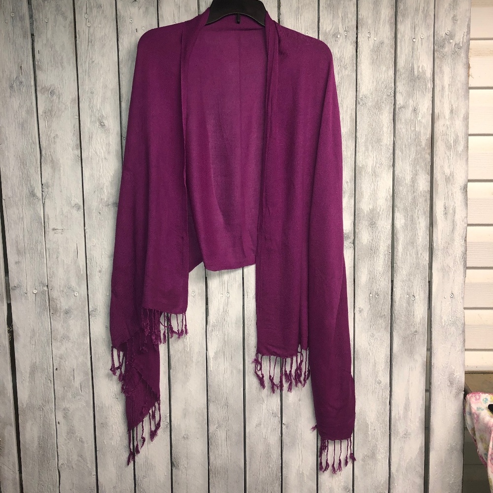 Ellen Tracy shawl